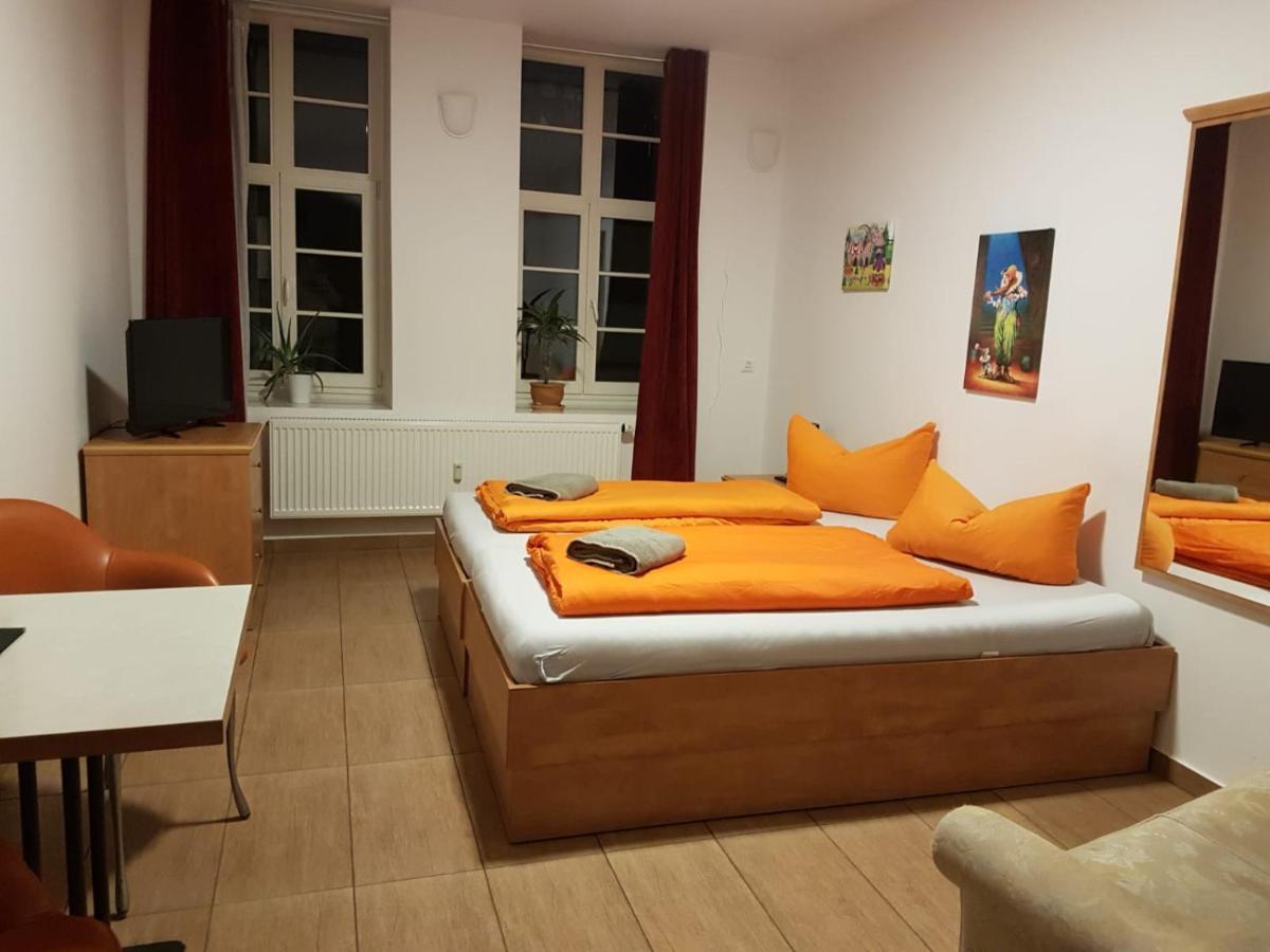 Gwuni Guest house